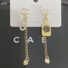 Kvinnor Designer Crystal Dangle örhängen Vintage Charm Metal Stud örhängen Black Autumn Fashion Girls Love Gift Jewelry 18K Gold Small Sze Drop Earrings