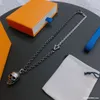 Designer smycken halsband lyxiga hänge halsband skalle huvud hänge brev hänge atmosfär mogen engagemang gåva för män och kvinnor 23