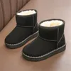 Stivali Stivali da neve per ragazze alla moda Stivali invernali per bambini in pelliccia calda Scarpe casual per bambini neri 231005