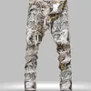 Jeans stampati stile intero europeo e americano per uomo pantaloni con stampa leopardata pantaloni slim in denim dritto per uomo shipp293p
