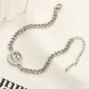 Pulsera de cadena chapada en oro de 18 quilates sin desvanecimiento Pulsera con logotipo de diseñador Joyería de acero inoxidable para mujeres Regalos de amor Pulsera de boda de diseñador Sin caja