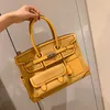 Um designer bojin sacola grande capacidade feminina 2023 novo crossbody um ombro viagem lona pet leej