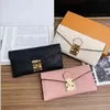 Bag 2022 Kvinnors lilla fyrkantiga väska trendiga plånbok koreansk lås singel fritidsmessenger väska AA220303200B
