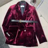 Women Velvet Coats Kurtki z metalowym literą pasa talii moda Wysokiej jakości damska odzież wierzchnia