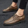 Sapatos de vestido masculino casual couro redondo dedo do pé grosso fundo antiderrapante confortável resistente ao desgaste modelo primavera e outono impulso principal