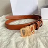 Designers Belt Women Cowhide Leathers Men des concepteurs Bouilles de boucle cnosme pour femmes