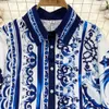 Tweedelige jurk Runway blauw en wit porselein Set Dames Revers Lange mouwen Print Blouse Overhemden en hoge taille Cropped broeken Broekpak 2024