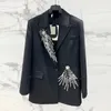 女性のスーツ2023ファッション秋冬の女性vネック長袖重工業刺繍ダイヤモンドブラックホワイトカジュアルブレザー