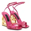 KEIRA Pop Sandal Туфли с ремешком на щиколотке Женские сандалии из лакированной кожи Позолоченный каблук черно-белые телесные босоножки на танкетке летний дизайнер