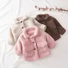 Casaco Moda Bebê Menina Menino Jaqueta de Inverno Grosso Lã de Cordeiro Infantil Criança Criança Quente Ovelhas Como Outwear Algodão 18Y 231008