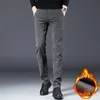 Pantaloni da uomo inverno calda slim rettilinea autunno spesso imitazione di cotone in cotone spazzolato pantaloni a quadri casual 231005