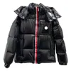 Designer Mens Puffer Jacket huva ner jackor med NFC Mens Winter Coats Kvinnor Ytterkläder broderade armband vinter ytterkläder rockar