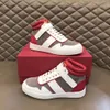 Marca de luxo sneakers tênis sapatos gancini scrip fita tornozelo tira de jarreta de salão de camurça de bezerro de bezerro