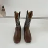 Stivali da cowboy corti per le donne 2022 Cowgirl moda occidentale ricamato casual punta quadrata scarpe firmate 231005