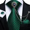 Bow Ties Fashion Green Check Men S krawat z zestawem broszka jedwabne przyjęcie ślubne