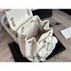 2023SS Top Designe Custom Luxury Brand Handbag Channel Bolso de mujer 2021 Cuero Cadena de oro Blanco y negro Clip de ganado rosa Hombro de piel de oveja