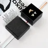 Simple Seven 6 36 32 3CM Классическая черная ювелирная коробка Кольцевой кольцо Специализированное бумажное браслет для переноски ящик для фестиваля фестиваля с Sponge333d