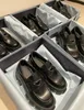 Designer loafers monolith geborsteld leer dames designer schoenen Slip On Dames Oxford chunky rubber luxe mode lug zool platfrom ballet Bruiloft