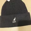 Kangol Kangaroo Knit Hat Cold Cap Svart bokstäver broderi varm stickad ullhatt spire