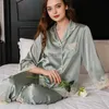 Damesslaaplounge 100% echte zijde Damespyjama Bloemenborduurwerk 2 stuks Kimono Lange broek Pyjamasets 100% Moerbeizijde Pyjama Dames NachtkledingL231005
