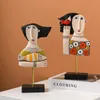 Objets décoratifs Figurines créatives INS Style européen résine artisanat salon armoire à vin décoration abstrait visage Art ornements décor à la maison 230928