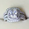 Victoria Wieck Taille coussin 8 mm Diamant 10KT Or blanc rempli Lovers 3-en-1 Bague de fiançailles Ensemble Sz 5-11247J