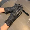 Klasyczne tkane rękawiczki designerskie damskie gęste skórzane zimowe ciepłe rękawiczki panie na zewnątrz cylink pięć palców rękawiczki