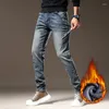 Jeans pour hommes Polaire Hommes 2023 Hiver Vintage Élastique Mince Épais Chaud Velours Pantalon Mode Coréen Mâle Peluche Stretch Denim Pantalon