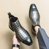 Stövlar Vinter för män Silver Chelsea randigt Midhigh Leather Pointed Toe Mans säkerhetsskor med 230928