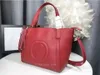 Klassiska designerväskor Kvinnor Real Leather Messenger Bag 33cm shoppingväska Cross Body Lady Lady Bagage Bag Red Handväskor Crossbody Väskor Tygväska handväska plånböcker