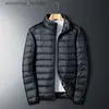 Piumino da uomo UETEEY Autunno Inverno Ultra leggero Piumino d'anatra bianco da uomo Impermeabile Casual portatile da esterno leggero imbottito Cappotti L231005