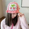 Bérets couleur bloc seau chapeau tricoté à la main cerise Crochet chapeaux pour les femmes mignon élégant accessoires printemps