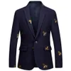 Excelente calidad, chaqueta clásica de diseñador barroco para hombre, chaqueta de mezcla de lana con bordado de abeja de un solo botón, chaqueta de talla grande M-6XL220B