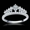 Luxury Full Clear Clear Kamienna Kamień Królowa Królowa 925 Srebrna korona diamentowy pierścionek zaręczynowy koktajl Girls2384