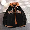 Chaquetas para hombres Traje de béisbol American Hiphop Falso Moda de dos piezas Sudadera con capucha versátil Mismo abrigo térmico de terciopelo para hombres y mujeres L231006