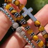 Bracciale da uomo di lusso Set CZ Pave Cross Charm Pietra naturale Occhio di tigre Perline Macrame Amicizia Fili di perline regolabili267z