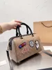 Borsa da viaggio Portafoglio da donna Borsa di design Borsa di grande capacità Una spalla Leggera Versione alta Accessori per animali con fiori antichi