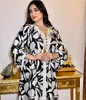 رداء الملابس العرقية Longue Musulman de Mode Satin Kaftan Dubai Abaya Abaya Hijab Dress Turkey Dresses Abayas for Women Vestidos Vitement