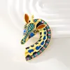 Broche de luxe de styliste, accessoires animaux girafe colorés avec petites broches girafe incrustées de strass, épingles d'animaux