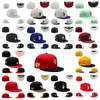 2024 Hommes Designer Baseball Full Fermé Caps Summer Navy Blue Lettre Bone Hommes Femmes Couleur Noire Toutes les 32 équipes Casual Sport Plat Chapeaux ajustés Chicago Mix Couleurs Taille 7-8