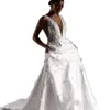 Haute Couture Wunderschönes A-Linien-Hochzeitskleid mit 3D-Blumen-Applikationen, Brautkleidern mit tiefem V-Ausschnitt und Schleppe