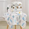 Serviettes Robes Petit motif imprimé frais serviette de bain pour enfants gaze à quatre couches bébé serviette de bain douce garçons filles serviette de bain absorbante à capuche 231006