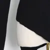 Chandails pour femmes Twotwinstyle pull noir pour femmes col irrégulier à manches longues une épaule évider pulls tricotés style féminin 231005