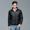 Męska puch Parkas Winter Męska kurtka Ultra Light Down Jacket Men Men Windbreaker Feather Man Man Lekka przenośna ciepła płaszcz 231005