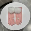 Dameswollen handschoenen Hoge kwaliteit Designer Winter Warme handschoen Mode Fietshandschoenen met vossenhaarbal