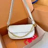 Cüzdan Üzerinde Zincir Sarmaşık Kadın Torbaları Tasarımcılar Omuz Çantası Mini Çantalar Pochette Aksesuarları Crossbody Cüzdan Cüzdan Kart Tutucu Messenger Çanta Kutusu