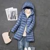 Women's Down Parkas Kobiety Ultra lekkie opakowanie długie puffer kurtki jesienne zimowe ciepły kapelusz Odłączona kaptura płaszcz żeński Parka 5xl 7xl 231005