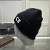 Cappello firmato beanie moda cappello lavorato a maglia berretto da baseball di lusso autunno e inverno morbido caldo uomo e donna casquette lettere cappelli aderenti a tesa larga regalo di Natale