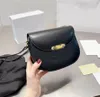 Projektanci torba Triomphe gładka torba na krowicę Kobiety Teen cuir torebka Złota łańcuch torby na zakupy Lady Portfel Luxurys Crossbody Bag prawdziwa skórzana torebka