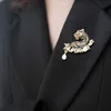 Designer Luxury Brosch Diamond Studded Tiger Head Brooch Pins Brosches For Men and Women Broch Animal Badges Coats dräkter droppande diamanter corsage